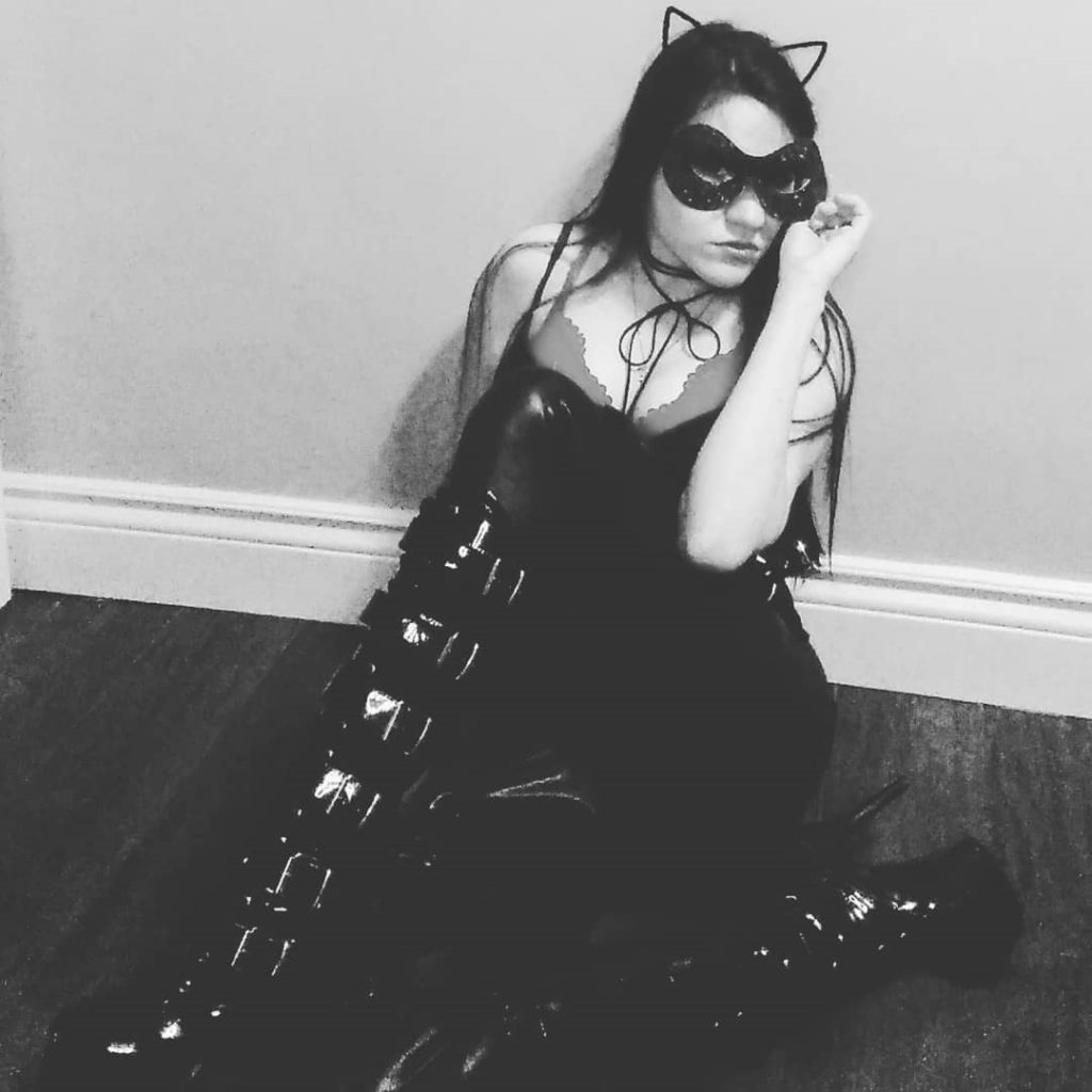 Roxie Cage